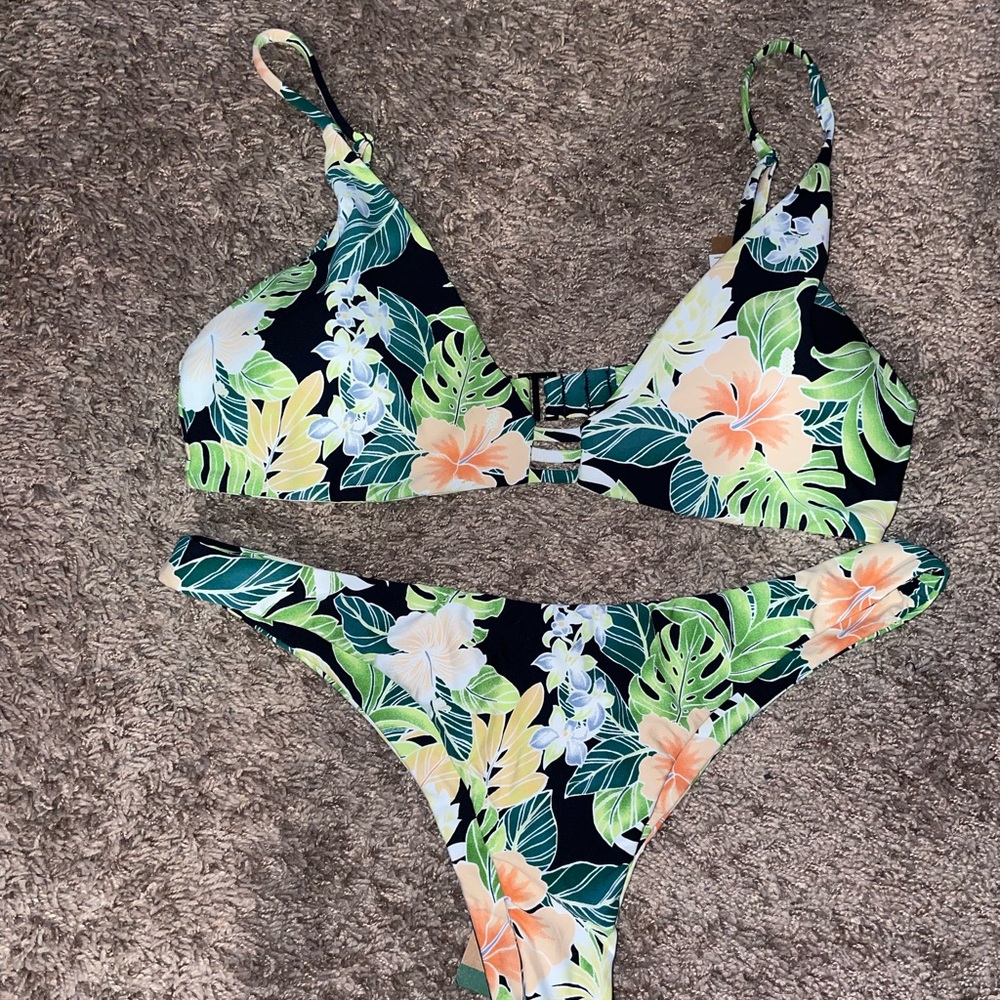 Volcom Bikini Set